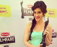 Filmfare Best Female Debut Awards (2014)