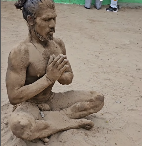 Desi Tarzan in Yog Mudra