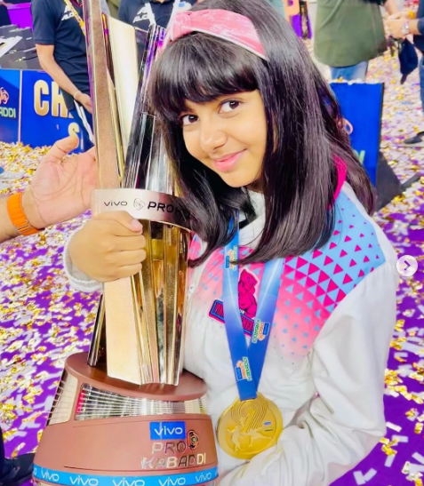 Aaradhya Bachchan Photoshoot with Vivo Pro Kabaddi