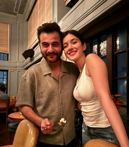 Shanaya Kapoor with Father