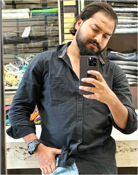 Vijay took selfie