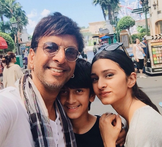 Alaviaa Jaffrey with Father (Javed Jaffrey) & Brother