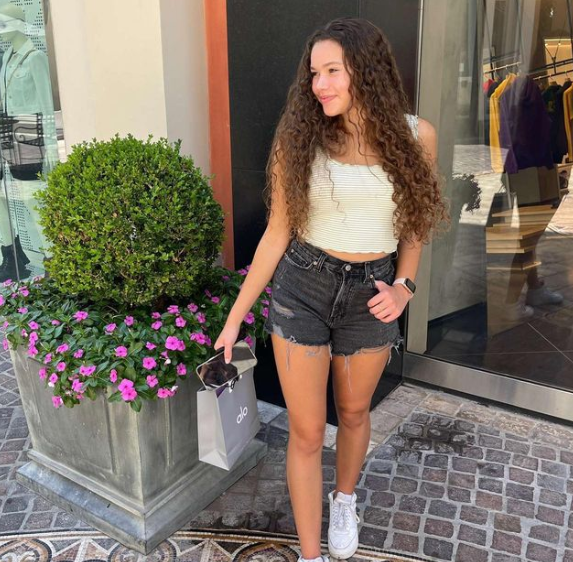 Sierra Haschak photo session