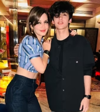 Hrehaan Roshan with his Mother (Sussanne Khan)