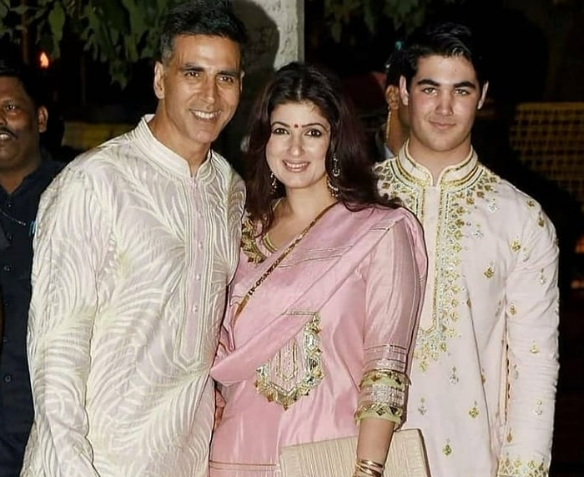 Aarav Kumar with his Parents (Akshay Kumar & Twinkle Khanna)