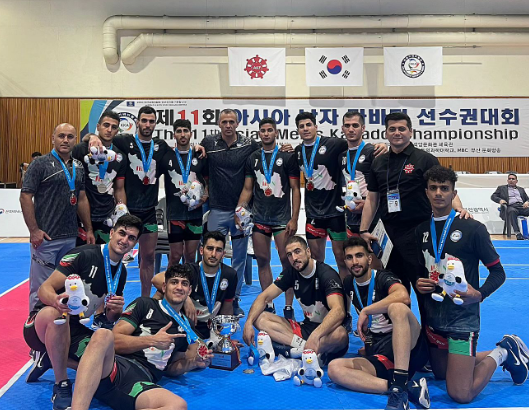 Alireza Mirzaeian with Whole team Photoshoot