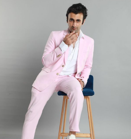 Zervaan J Bunshah with on Sitting Table