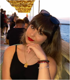 Eva García, Age 17 years