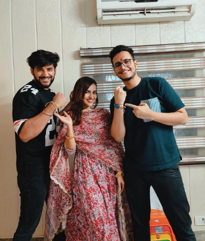 Prerna Malhan Net Worth, Family, Baby Name, Age 2023 Wanderers Hub Monthly Husband