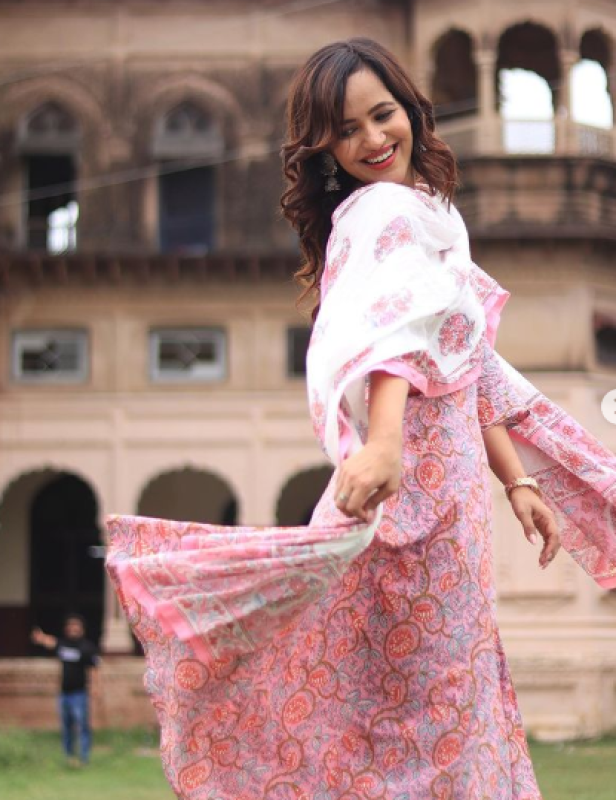 Prerna Malhan Net Worth, Family, Baby Name, Age 2023 Wanderers Hub Monthly Husband